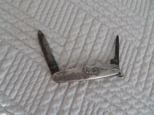 Ancien petit couteau pliant - petit,