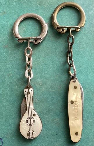 Anciens porte clés - porte,