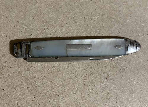 Petit couteau ancien - , pliant