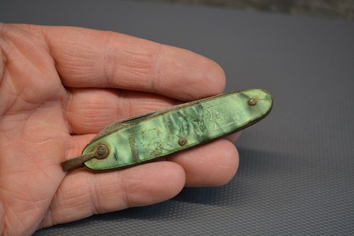 Ancien petit couteau - petit, pliant